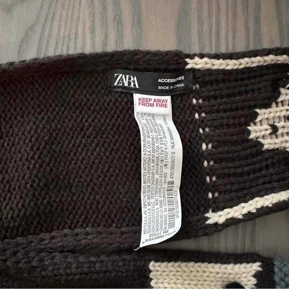 ZARA TODDLER GIRL PENGUIN SCARF AND GLOVES